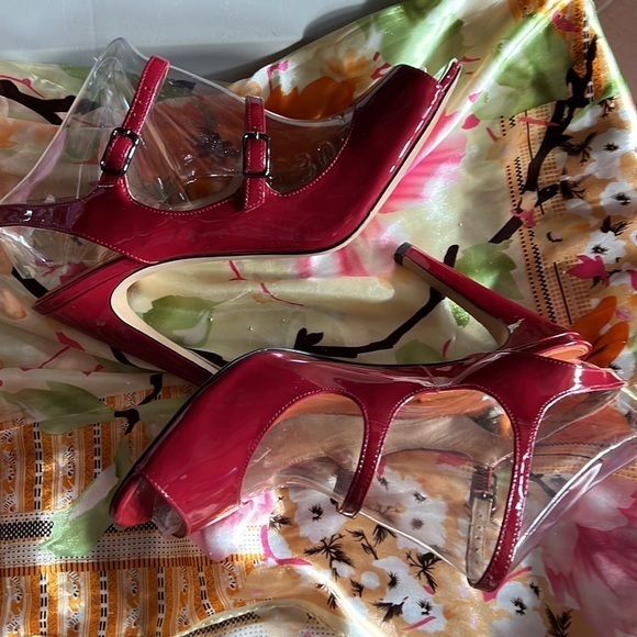 Via Spiga “Roseanne” red‎ patent leather open toe ankle strap size 8 - Picture 3 of 11